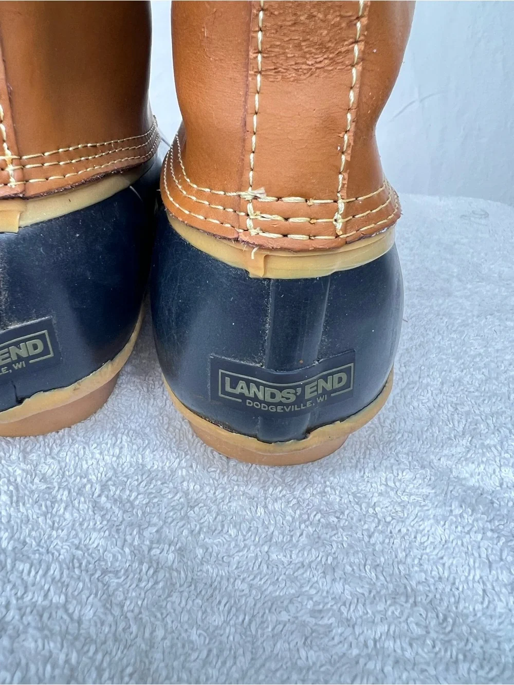 Lands End Womens Duck Boot Sz 9 classic navy blue tan Rain Outdoor Preppy